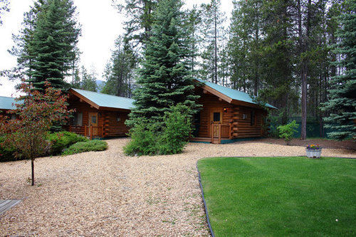 Silverwolf Log Chalets Coram Екстериор снимка