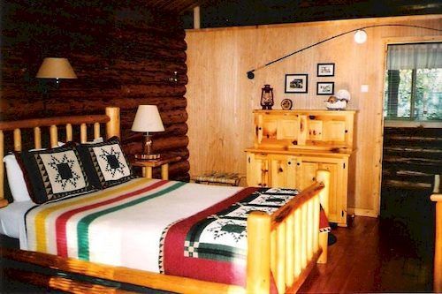 Silverwolf Log Chalets Coram Екстериор снимка
